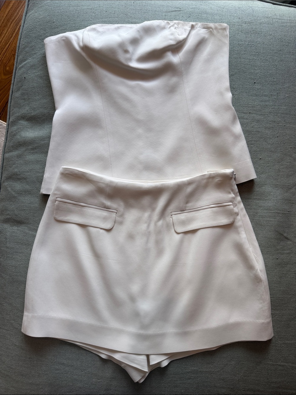 SOLID & STRIPED Cream Mini Skirt - Picture 3 of 4